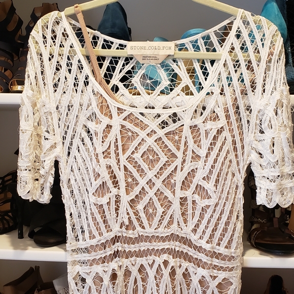 Stone Cold Fox, white lace dress with nude slip. Size 2. (Tag says 1. Fits a 2). - Picture 5 of 12